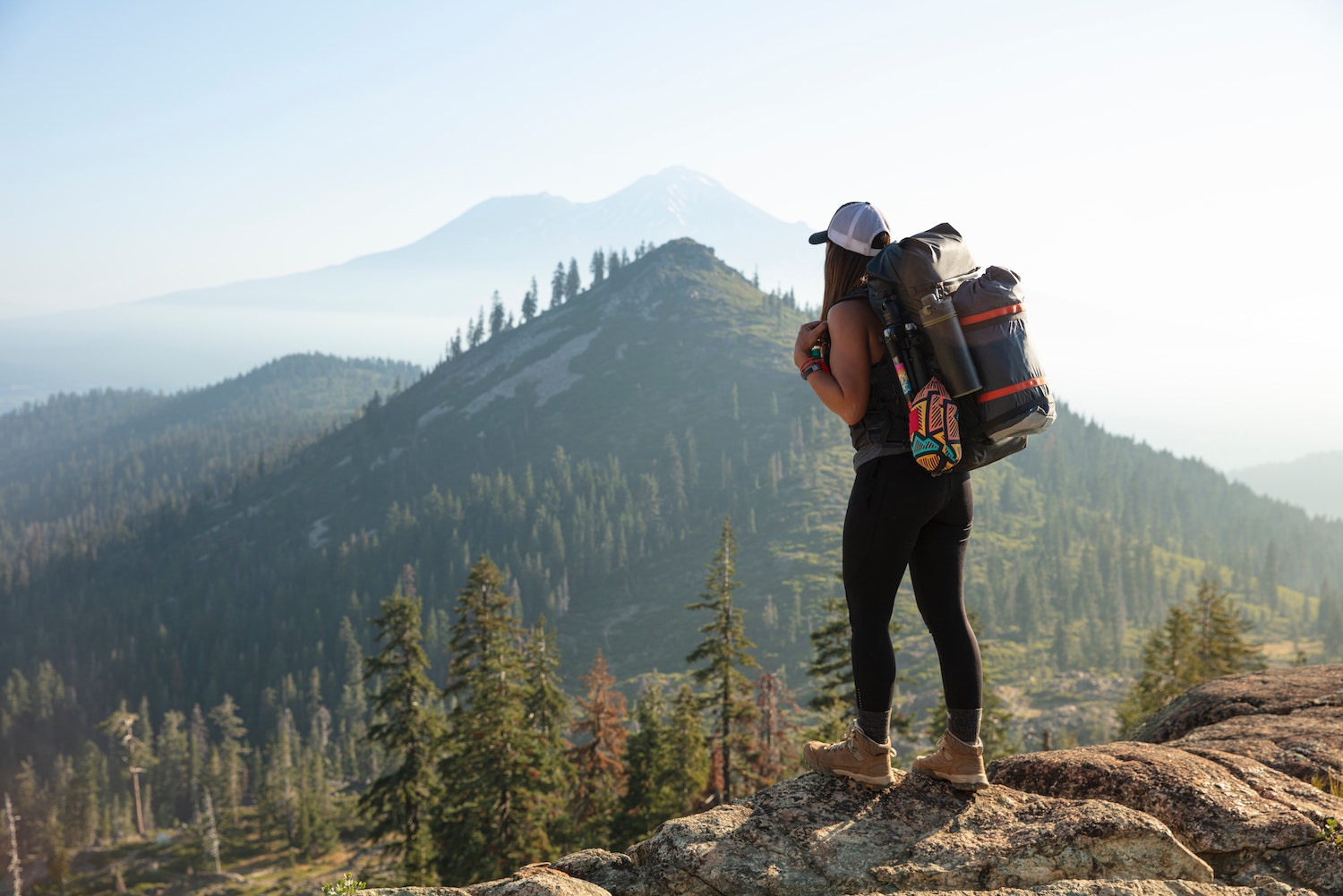 A Guide to Choosing the Perfect Hiking Outfit - Theunstitchd Women's Fashion  Blog